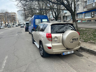 Toyota Rav 4 foto 4