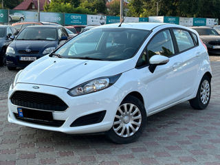 Ford Fiesta foto 1