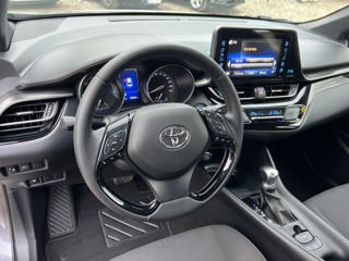 Toyota C-HR foto 15