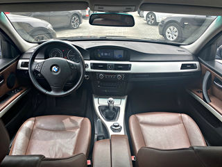 BMW 3 Series foto 4