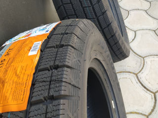 Anvelope de iarna, 2 buc, noi. 195/65R15 + un complect discuri metal.  Sau schimb pe 185/60 R15. foto 2