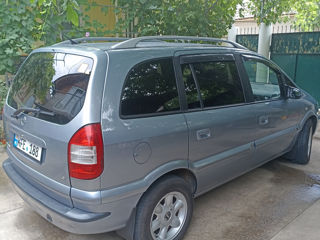 Opel Zafira foto 5