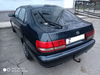 Toyota Carina foto 2