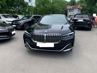 BMW 7 Series foto 1