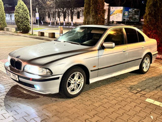 BMW 5 Series foto 5