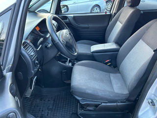 Opel Zafira foto 8