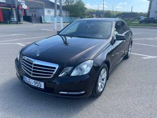 Mercedes E-Class foto 2