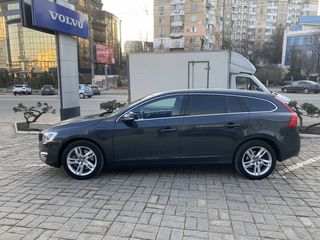 Volvo V60 foto 4