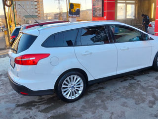 Ford Focus foto 2