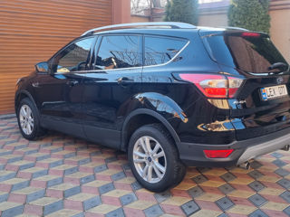 Ford Kuga foto 4