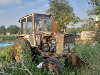 Se vinde tractorul se zavodeste