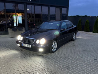 Mercedes E-Class foto 4