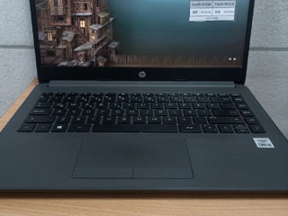 Laptop HP - 3590 lei