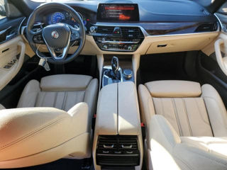 BMW 5 Series foto 8