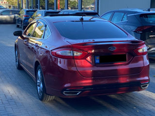 Ford Fusion foto 3