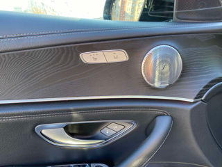 Mercedes E-Class фото 8