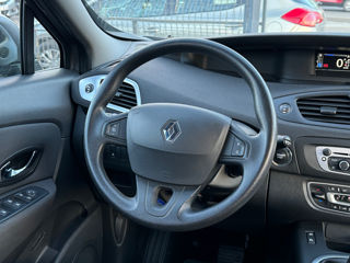 Renault Grand Scenic foto 9