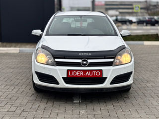 Opel Astra foto 2