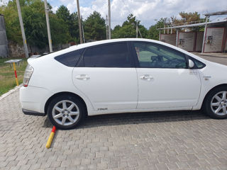 Toyota Prius foto 4