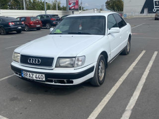 Audi 100