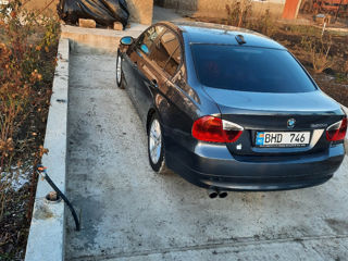 BMW 3 Series foto 2