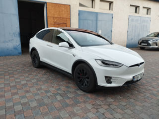 Tesla Model X foto 5