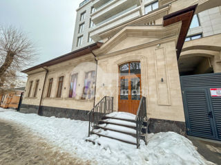 Spațiu comercial, 700 mp, Centru, 12000 € ! foto 1