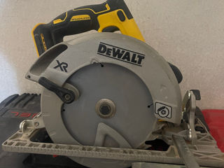 DeWalt DC572