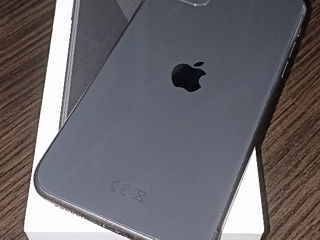 Vînd iPhone 11s