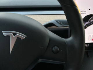 Tesla Model 3 foto 11