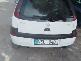 Opel Corsa foto 1
