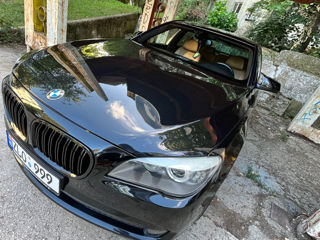 BMW 7 Series foto 3