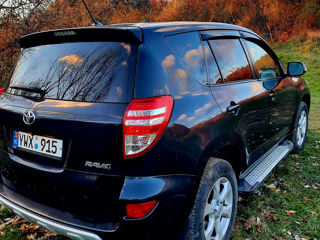 Toyota Rav 4 foto 6