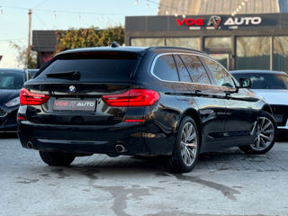 BMW 5 Series foto 3