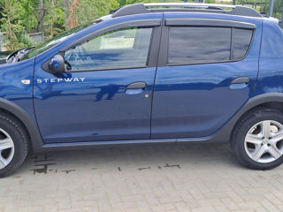 Dacia Sandero Stepway foto 2