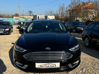 Ford Fusion foto 2