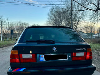 BMW 5 Series foto 5