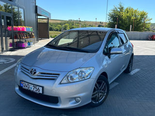 Toyota Auris foto 1