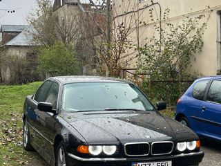 BMW 7 Series foto 2