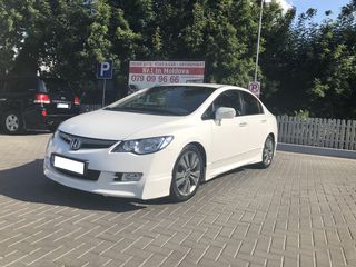 Prius avtoprokat.md auto-chirie авто-прокат foto 6