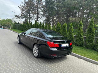 BMW 7 Series foto 3