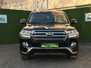 Toyota Land Cruiser foto 2