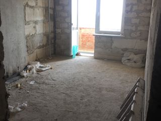 Apartament în variantă sură şi spaţii nelocative în or. Cricova, bloc nou. foto 4