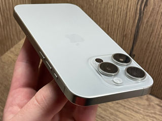 iPhone 15 Pro 256gb foto 4