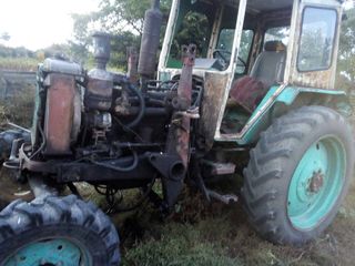 Cumpar urgent tractore de orice tip foto 4