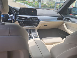 BMW 5 Series foto 7