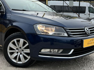 Volkswagen Passat foto 2