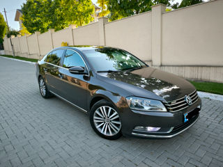 Volkswagen Passat foto 2