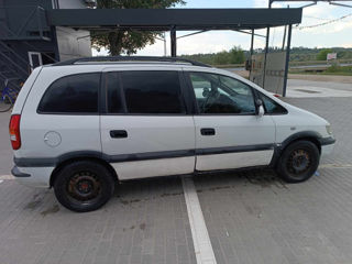 Opel Zafira foto 7