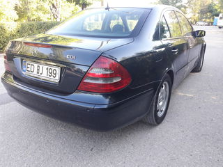 Mercedes E Class foto 4